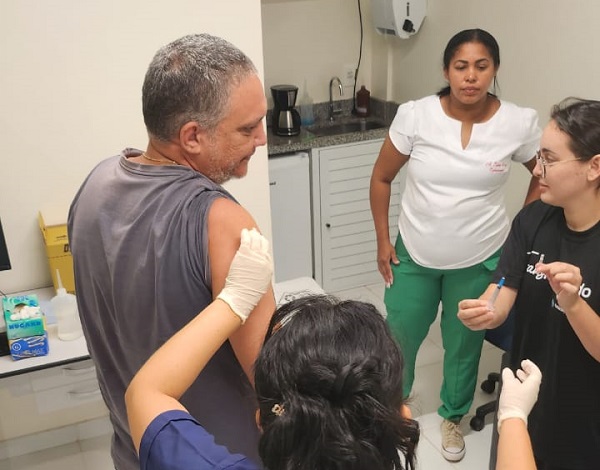 Você está visualizando atualmente HUMAMA | Estácio oferece vacinação contra vírus da raiva nesta quinta-feira, 30