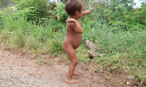Você está visualizando atualmente UM ANO DEPOIS || Garimpo ilegal ainda ameaça saúde em território Yanomami